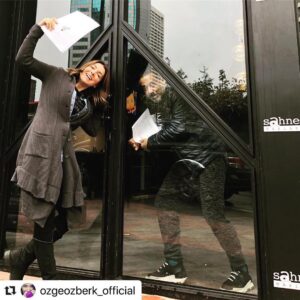 Kubilay Penbeklioğlu Instagram - 🎭🎭Son provalar...#teatro #theaterlife with @ozgeozberk_official #sahnemaslak #açıkaile #opencouple #coppiaaperta #dariofo #francarame
