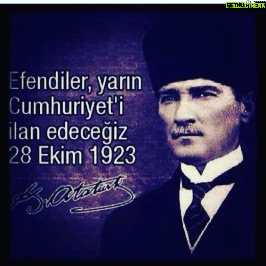 Kubilay Penbeklioğlu Instagram - YAŞASIN CUMHURİYET.. #cumhuriyet #cumhuriyetbayramımızkutluolsun #türkiye🇹🇷 #atatürkiye