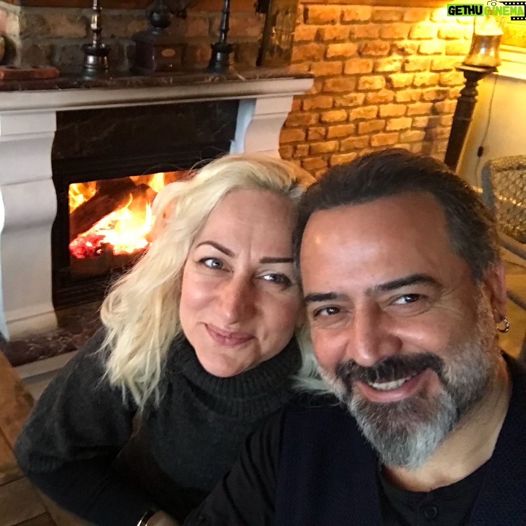 Kubilay Penbeklioğlu Instagram - BİZİM SEVGİMİZ, AŞKIMIZ BİR GÜNE SIĞMAZ❤️❤️❤️❤️🌈🌈🌈 #sevgililergunu #saintvalentinesday #seniseviyorumaşkım