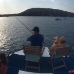 Kubilay Penbeklioğlu Instagram - #nofilter #cestlavie #rota🚤⚓️🌊#keyfegezer🚀🚀 #photoby @dorairis_07 &@baharyigiter Kimse Bilmez