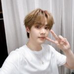 Kun Instagram – It’s our first time to visit Manila and I’m so grateful so many WayZenNi are here for us! Thanks and love u guys!See u next time!💚Good night