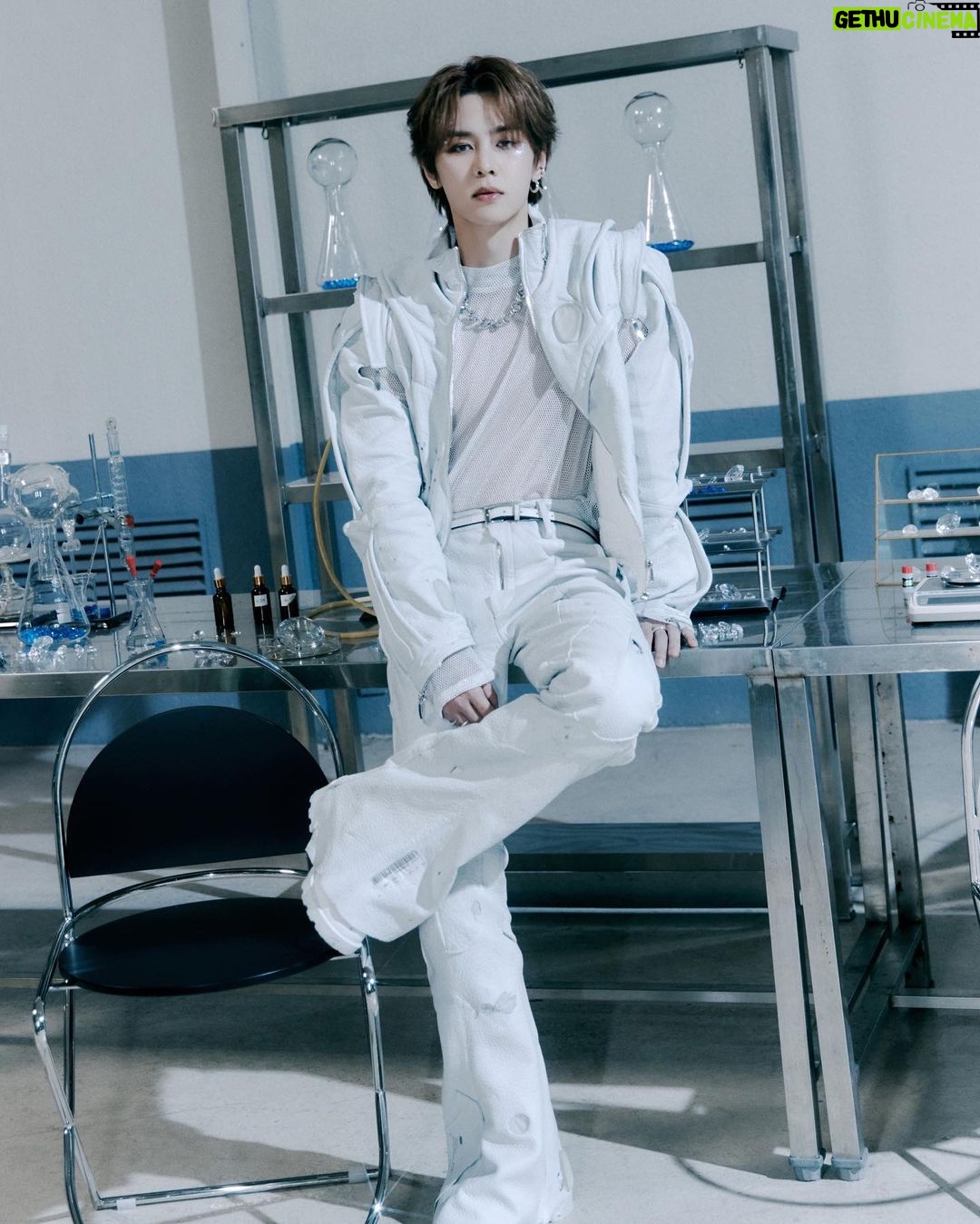 Kun Instagram - Diamonds Only Track Video is out now!!!💎💎💎💎💎💎
