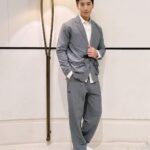 Kurt Chou Instagram - 大家這兩天都有看 #加油喜事 嗎？ 如果有意見跟想法都能留言告訴我們喔！ 這次記者會的服裝我很喜歡，是過去沒嘗試過的風格，謝謝 @DYCTEAM 以及同名生活時尚選品店 @DYCTEAM_select_shop