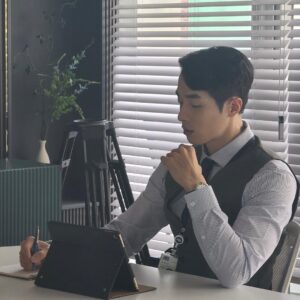 Kwon Hyuk Instagram - 👔