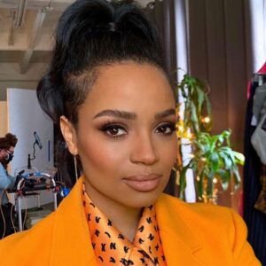 Kyla Pratt Instagram - Feeling Peachy 🍑