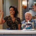 Kyla Pratt Instagram - Meet the cast of @callmekatfox !!! SWIPE!! We are having too much fun together! New Lil family ☺️ Can’t wait for you all to see! Sunday January 3rd on @foxtv @missmayim @thelesliejordan @mrcheyennejackson @julian_gant #SwoozieKurtz (not pictured)