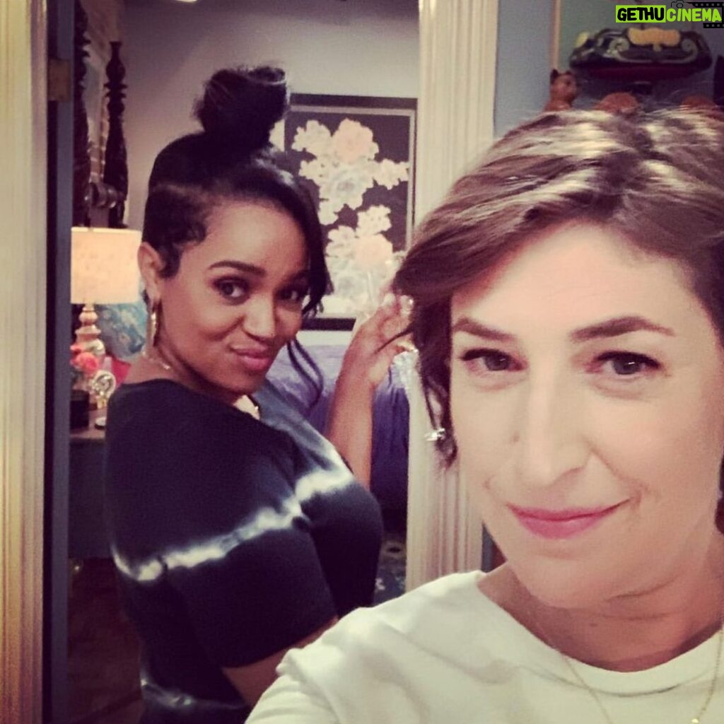 Kyla Pratt Instagram - Our fearless leader! Truly inspired everyday!!! She does it all (and i am not exaggerating)! I’m taking all the notes ☺️The dopest @missmayim !! I can’t wait for y’all to see @callmekatfox January 3rd 2021 @8pm on @foxtv