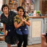 Kyla Pratt Instagram - Never a dull moment with Kat @missmayim 😂🤪😻 All New Episode tonight 9/8c on @foxtv #CallMeKat