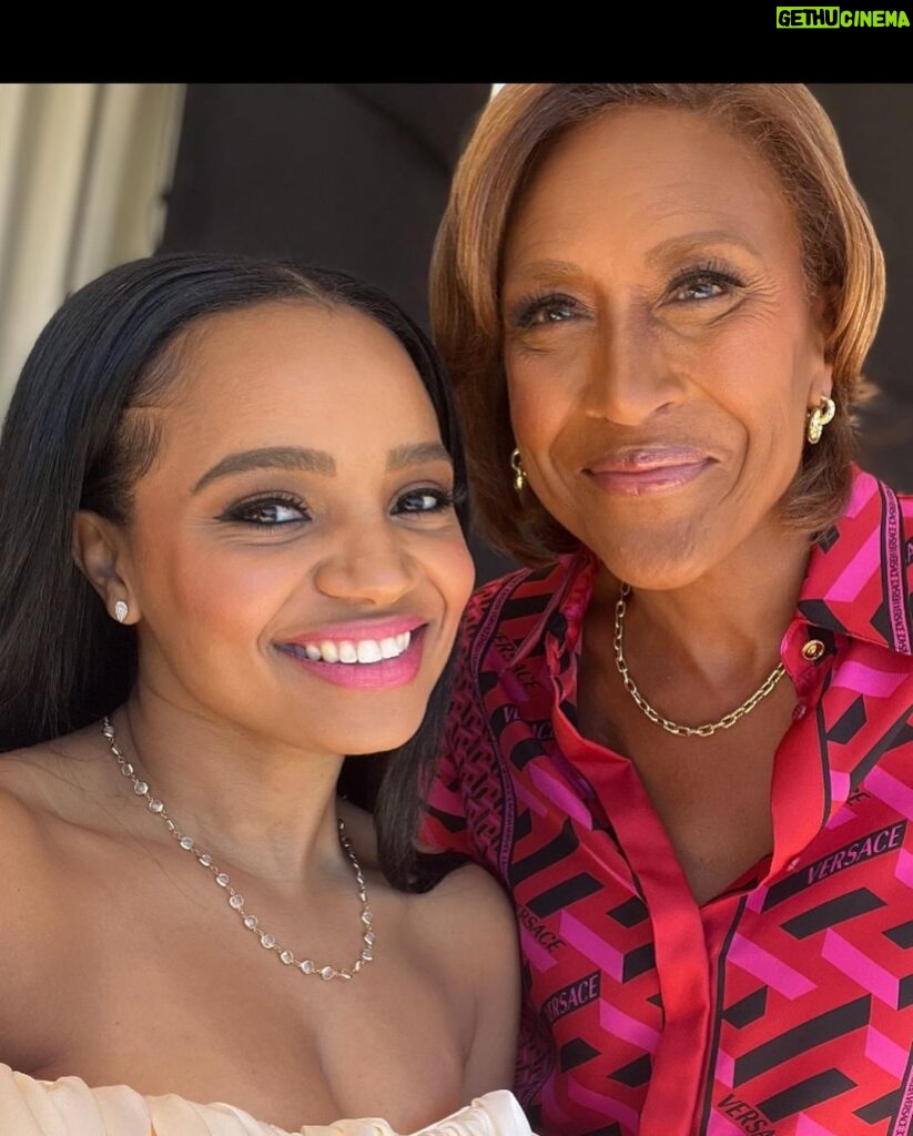 Kyla Pratt Instagram - Turning tables with Robin Roberts was an amazing experience. Sitting Down and having real conversations is one of my favorite things to do. #BeautifulPeople #TTWRR Make up @makeupbykweli Hair @a1hair_ Stylist @v.msmith Jewlery @havernillcollection Pant @loringnewyork Custom off the shoulder top by @dhaleterdesign