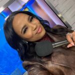 Kyla Pratt Instagram - Stay warm🔥 Coat & Earrings @mithridate.official Shoes @CLARITe Rings @allurez_jewelers & @emmaisraelssonstockholm @v.msmith