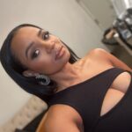 Kyla Pratt Instagram - Today on the @jenniferhudsonshow Get the full fit by any means necessary 📸😜🤣 Make Up @ellyway Hair @richardnormangrant Stying @v.msmith Skirt @s.u.k.e.i.n.a Earrings @BlossomBoxJewelry Diamond Ring @StudioCult. Shoes @JessicaRichcollection Other rings @sterlingforever
