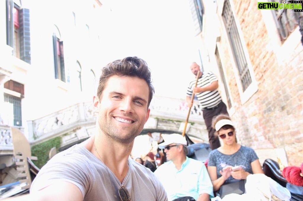 Kyle Dean Massey Instagram - Cheesy restaurants and casinos don't do it justice. #Venice Venice, Italy