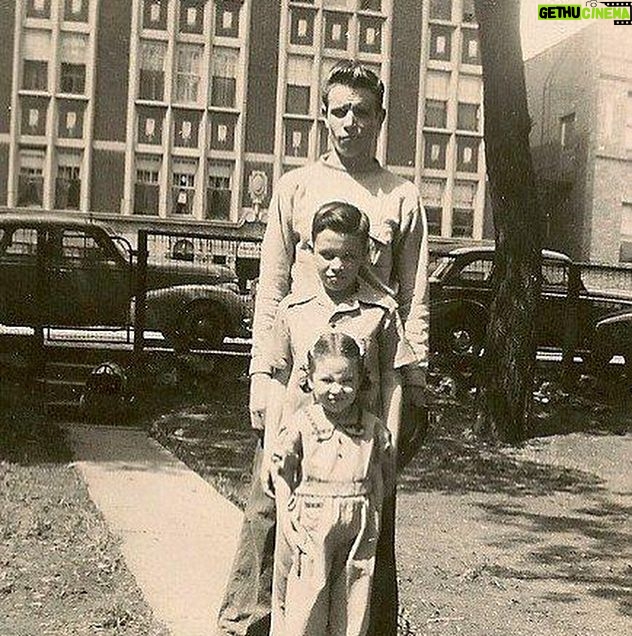 Kyle Dean Massey Instagram - The twinkle in his eyes was love. How lucky I was to have you for 36 years Pops. I couldn’t have asked for a more wonderful grandfather.