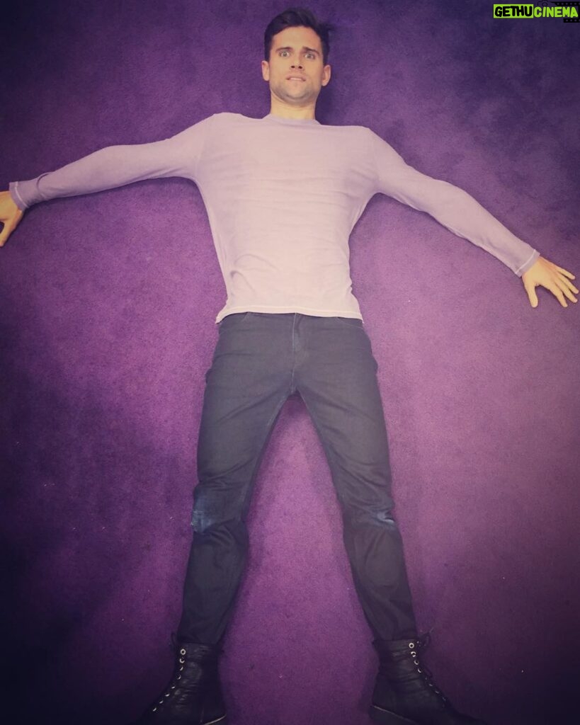 Kyle Dean Massey Instagram - They put me in a purple dressing room today in Amsterdam @pippinmusical @theatercarre Studio Cé