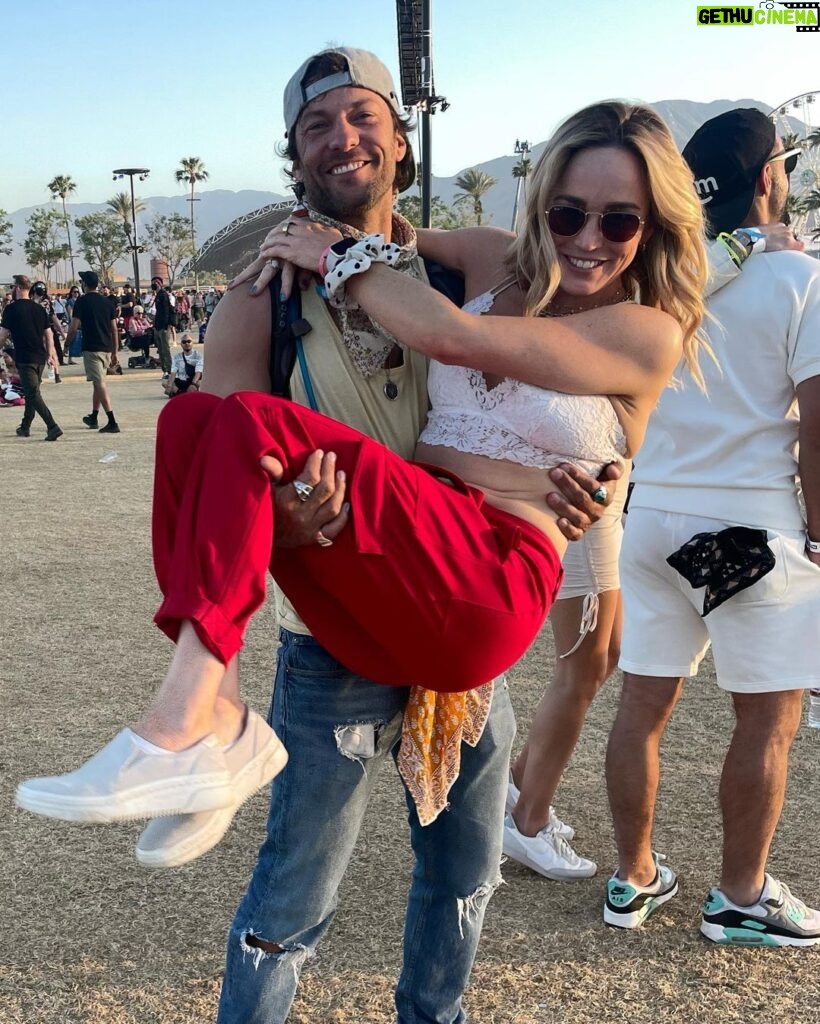 Kyle Schmid Instagram - Fantastic music with amazing friends and loving every minute of it. Coachella Music Festival