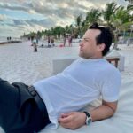 Kyle Schmid Instagram – Am I trippin, or am I trippin. I love this life.