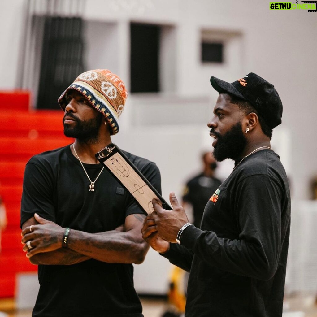 Kyrie Irving Instagram - We building our tribe. A11Even. ♾🥂👋🏾 📸 @revamped.media