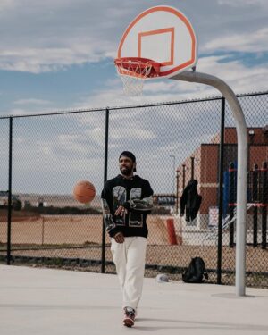 Kyrie Irving Instagram - A11Even Spirit 

Unplugged with Creator and the Ancestors.

I am. 
Lakota and Arikara 
I am never alone.