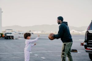 Kyrie Irving Instagram - My Princess told me, don’t you mess around this year Daddy, everyone will be watching. 
SZN 12 
♾🤞🏾
I love you Azurie Elizabeth❤️