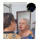 Lázaro Ramos Instagram - Gente, às vezes tem amigo que a gente se encontra e parece briga, né? Mas não, é puro amor rsrsrs Então recebam meu carinho nesta segunda-feira! hahahahaha ❤️ Rio de Janeiro, Rio de Janeiro