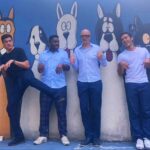 Lázaro Ramos Instagram - É "nós" e os dog. Bastidor bom pra cachorro. @mateusolanooficial @felipe__braganca @marcos_caruso @rayssabratillieri @thalitacarauta @luciano_mallmann @castorinando @kesiaoficial @dedesecco