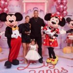 Léo Santana Instagram – Trouxemos a Disney até Lilica, estamos vivendo um sonho! Te amamos, filha!!! ❤️😍 Salvador, Bahia, Brazil