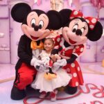Léo Santana Instagram – Trouxemos a Disney até Lilica, estamos vivendo um sonho! Te amamos, filha!!! ❤️😍 Salvador, Bahia, Brazil