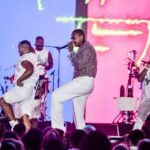 Léo Santana Instagram - @bailedasantinha 30/12 Porto Seguro/BA😮‍💨❤️😍 @reveillonemaltomar 31/12 Rio De Janeiro/RJ Dois GRANDIOSOS shows memoráveis🙏🏿❤️ #gratidao #leosantana #estilols #amomeusfãs #anotherone Brazil