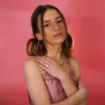 Lévanah Solomon Instagram – Que ceux qui passent la Saint-Valentin seuls lèvent la main ✋🏻

#girl #valentinesday #picoftheday #photooftheday #photography #pink #art #outfit #outfitoftheday #makeup