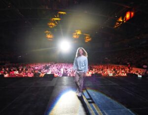 Lachlan Patterson Instagram - Opening for @russellpeters in my hometown last night was special. This man truly deserves all of his success. Such a generous, hardworking talent. This is his 8th visit to Rogers Arena and he killed it.  Get your tickets Canada.  ACT YOUR AGE TOUR.  Link in bio. #russellpeters #actyouragetour @startingfromscratch I'm at Timmy Ho's u need anything?