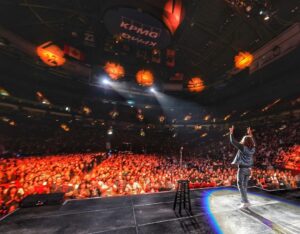 Lachlan Patterson Instagram - Opening for @russellpeters in my hometown last night was special. This man truly deserves all of his success. Such a generous, hardworking talent. This is his 8th visit to Rogers Arena and he killed it.  Get your tickets Canada.  ACT YOUR AGE TOUR.  Link in bio. #russellpeters #actyouragetour @startingfromscratch I'm at Timmy Ho's u need anything?