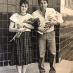 Lado Kvataniya Instagram - У меня сегодня день рождения и мне БОЛЬНО! Я родился в Москве и воспитан на великой Русской культуре. Мой ПАПА Грузин. В детстве я не говорил на русском, потому что рос не в Москве, а сейчас знаю только несколько слов на грузинском, да и те матные. Абхазия, 1993 год. Пока мои родители работали и учились в Москве со мной нянчились родственники. Я бежал, когда началась грузино-абхазская война. Благодаря моему дяде мы спаслись. Он провез нас через все немыслимые блокпосты. По самолету, который был набит стариками, женщинами и детьми, велся обстрел. Эти крики до сих пор стоят у меня в ушах. А ещё моя МАМА с Украины, где у меня есть друзья и родственники! Так кто я? РУССКИЙ ГРУЗИН и УКРАИНЕЦ. Кто-то скажет, что так не бывает! Посмотрите на фото выше. Этот сверток, который держит молодой мужчина и женщина - результат союза, который доказывает, что границ не существует. Не верьте нынешнему политическому режиму, уверяющему в том, что ГРУЗИНЫ РУСОФОБЫ. Это очередная попытка выстроить ЖЕЛЕЗНЫЙ ЗАНАВЕС! Если вы считаете, что Грузины ВРАГИ, то это ваше право, но если нет, то подпишите петицию о возвращении авиасообщений между РОССИЕЙ И ГРУЗИЕЙ. Ссылка в профиле моего инстаграма. Любовь и искусство не знают границ! #сднемрождения