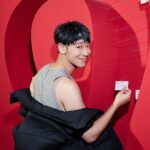 Lai Instagram - 其實當你年齡越加成熟的時候 就會開始想要尋找一個讓自己身心健康的方式 年輕的時候 凡事都是先衝就對了 愛拼才會贏 往往都是要等到病倒 或是承受不住壓力 才會去正視到身心健康的問題 像我自己30歲過後 漸漸開始會去接觸身心療癒的事情 例如： 冥想 頌缽 Zumba 等等 讓自己可以放鬆的事情 我現在自己習慣每天早上起床後 坐在床上 靜下心來 什麼都不要想 感受自己的呼吸 迎接放鬆的一天 這次lululemon舉辦了一個非常棒的活動 就是希望每個人都可以重視自己身心的健康 10/21 跟 10/22 在台北 101 舉辦免費沉浸式體驗 大家週末可以去體驗看看唷 一起來找尋屬於自己的身心幸福 @lululemontw #findyourwellbeing