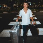 Lando Norris Instagram - Coming in hot @tumitravel 🇸🇬