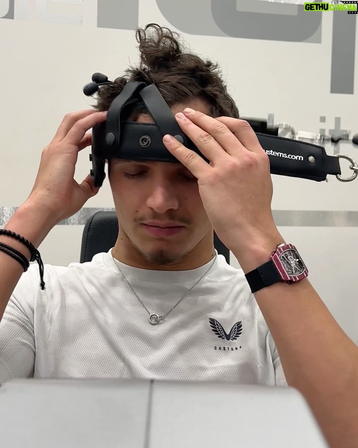 Lando Norris Instagram - gotta love neck day