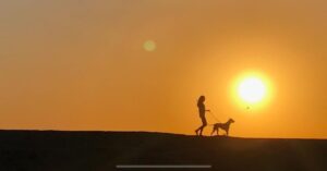 Larissa Andrade Instagram - Children of the sun—— @ikayaandrade @mynameisiggyboy 💞
.
.
.
.
#californialove #sunsetshots #loveforever