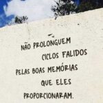 Larissa Bracher Instagram - Oráculo das ruas.