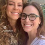 Larissa Bracher Instagram - Coordenação de intimidade a mil por hora, para minha alegria e proteção de todas as equipes envolvidas! Obrigada @tvglobo e @globoplay tem sido uma jornada e tanto! 2 séries saindo do forno com minha contribuição: Justiça e Reencarne! Obrigada a todas as equipes! Amo meu trabalho! #coordenaçãodeintimidade