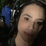 Larissa Bracher Instagram - Me dêem um fone, um monitor, um elenco talentoso e uma direção gentil pra verem como fico feliz!!! 😆 #preparacaodeatores #coordenadoradeintimidade #coordenaçãodeintimidade