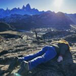 Larissa Bracher Instagram - Deitando nas paisagens Patagônicas.(cachoeira congelada e mirante de los condores em el chalten) #planking #patagonia #elchalten #fitzroy #calafate fotos @paulinhomoska