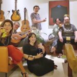 Larissa Bracher Instagram - Noite de tropicália com queridos amigos!!