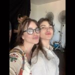 Larissa Bracher Instagram - Preparação de elenco e coordenação de intimidade do filme “o Maníaco do Parque”. Semanas intensas de dedicação, amor, estudos, dinâmicas, criatividade, acolhimento e pesquisas. Quem me conhece sabe como amo meus trabalhos pq eles me conectam (ou reconectam) a talentos que se tornam amigos. Obrigada a toda equipe e elenco. Amaria ter fotos com todos, mas falta muita gente querida nessas imagens! Axé! Direção @mauricioeca . produção @marcelobragacardoso @amazonprime @amazonprimebrasil @santaritafilmes direçãode arte @dedourado #cinemanacional #arte #cinema @montenegrotalentsoficial #preparacaodeelenco #coordenacaodeintimidade São Paulo, Brazil