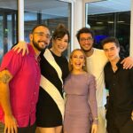 Larissa Bracher Instagram - Aniversário dessa talentosa e amada amiga @carladiaz ! Por pouco não estivemos juntas em chiquititas, Mas foi nos 3 filmes que fizemos juntas- eu como preparadora de elenco, ela como atriz (a menina que matou os pais, o menino que matou meus pais e a confissão) que tive o prazer de conviver com essa luz maravilhosa de pessoa! Na festa, encontrei amigos das 2 “famílias” em comum: a família Chiquititas (representada por minha amiga e comadre @flaviamonteiro ) e a família da trilogia dos filmes. Amei estar c vcs todos! Seja muito, muito feliz, amada Carlinha! #carladiaz #carladiazon #chiquititas