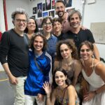 Larissa Bracher Instagram - Segunda vez que assistimos @elisamusicalrj e posso afirmar, que 10 anos se passaram- e continua sendo um musical Imperdível! Muitos amigos queridos participam dessa potente obra realizada pela @aventurateatros . @lailagarin ( amiga tão amada) essa magistral atriz/cantora, encabeça um elenco talentoso (que conta entre outros super talentos, com @flaviotolezani e @linsclaudio) levando a plateia ao delírio! @claudiaelizeu é diretora musical (and, minha musa) e sempre um acerto -profissional e humano. É sempre lindo voltar a esse teatro Riachuelo, onde fomos tão felizes fazendo @merlinearthurmusical … que saudade! Parabéns a todas as equipes envolvidas😌👏👏👏 #teatro #musical #teatroriachuelo #aventuraproduções