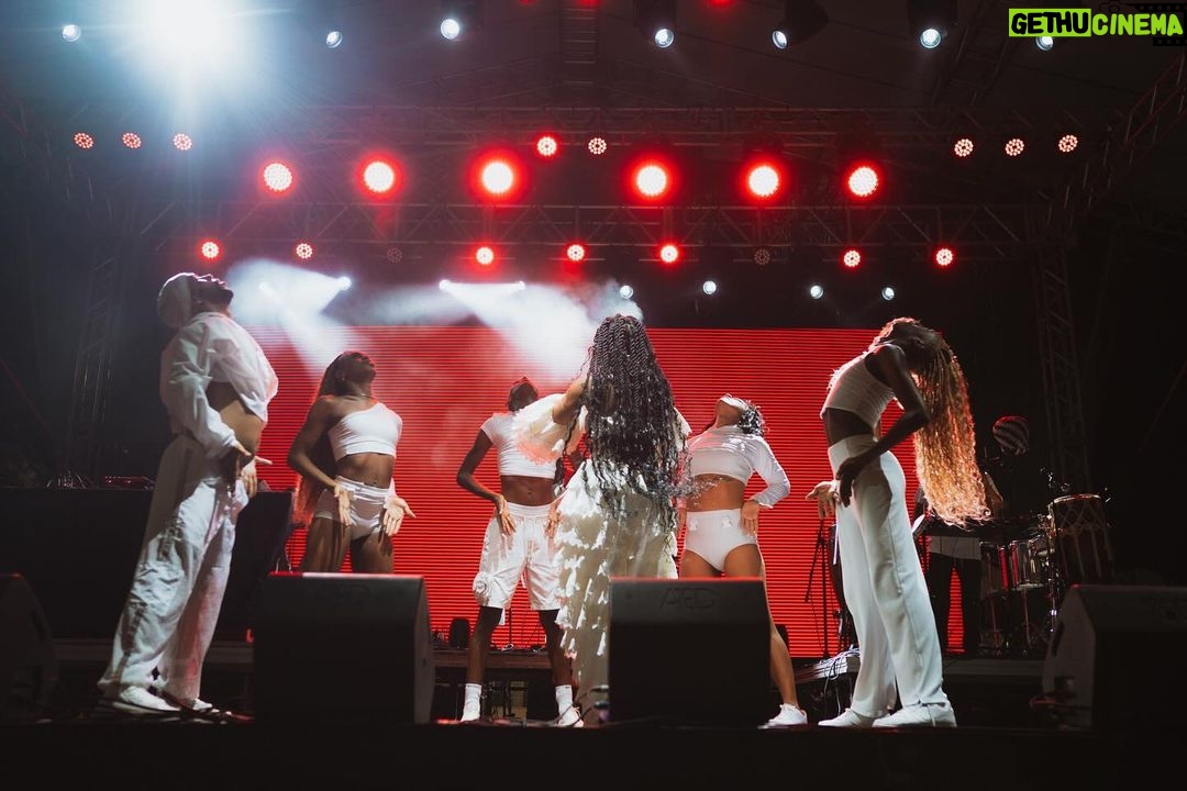 Larissa Luz Instagram - Lembranças de sensações em Salvador! 📸 : @jovaneph