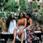 Larissa Luz Instagram - pessoas comuns da Bahia. ph @jamaica.br Preto Cozinha