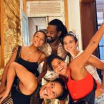 Larissa Luz Instagram - Recarregando…⚡️ Salvador, Bahia, Brasil