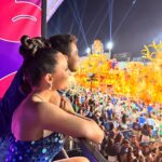 Larissa Manoela Instagram - ALEGRIA & AMOR 🩷🩵❤️💙 Sambódromo da Marquês de Sapucaí