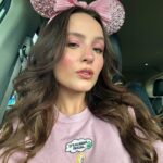 Larissa Manoela Instagram - selfie collection 🩵💜🩷🧡