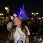 Larissa Manoela Instagram - Fim da viagem mas não dos posts combinado? ❤️ Walt Disney World